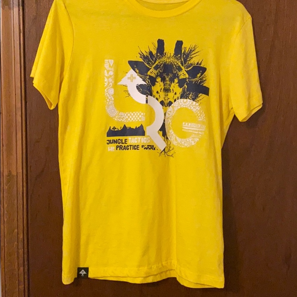 T Shirt - Picture 2 of 4